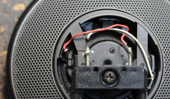 AKG K501 fejhallgató belső vezetékek jobb oldalon