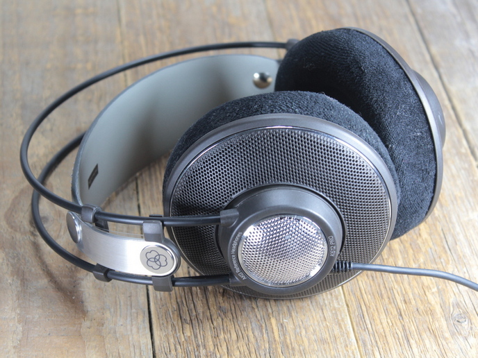 AKG K612 Pro nyitott kialakítású stúdió fejhallgató